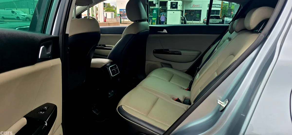 Kia Sportage SUV, Diesel, 2020, Grey