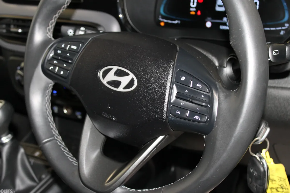 Hyundai i10 Hatchback, Petrol, 2024, Grey