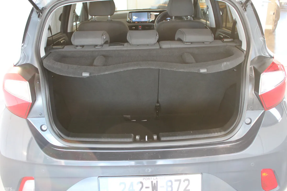 Hyundai i10 Hatchback, Petrol, 2024, Grey