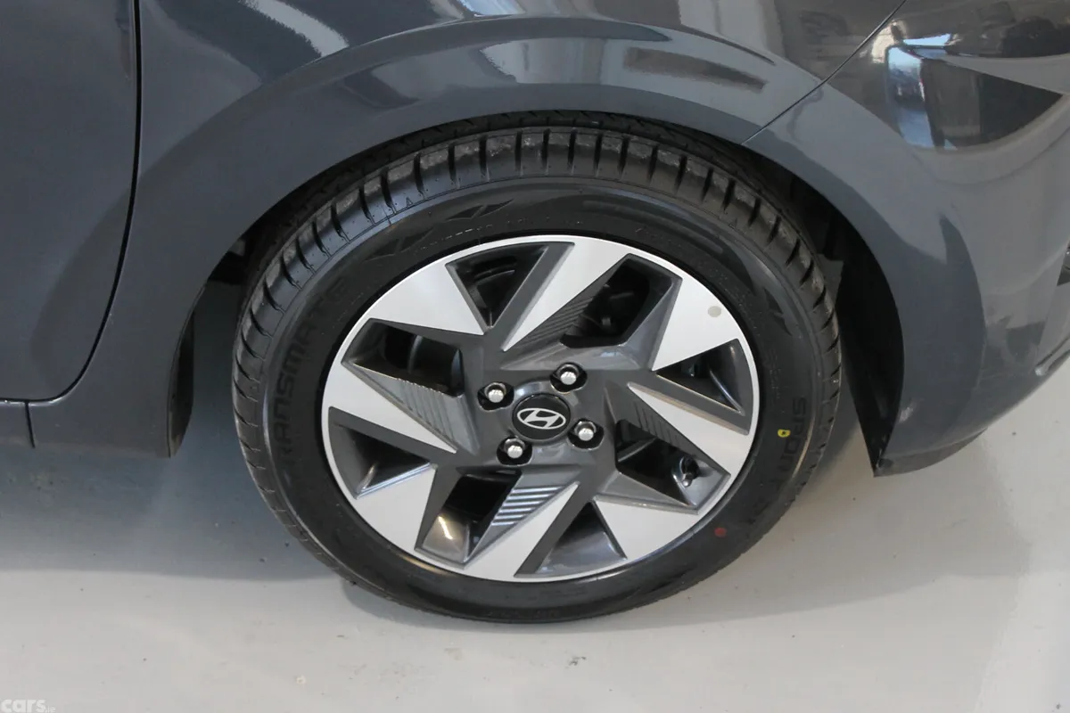 Hyundai i10 Hatchback, Petrol, 2024, Grey