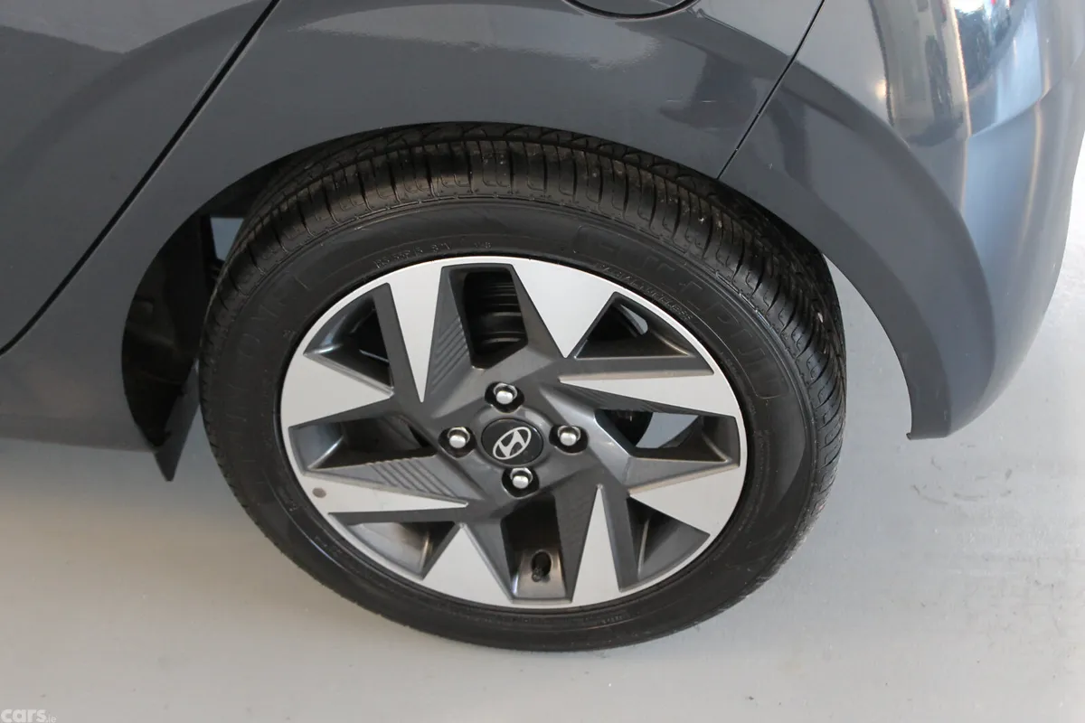 Hyundai i10 Hatchback, Petrol, 2024, Grey