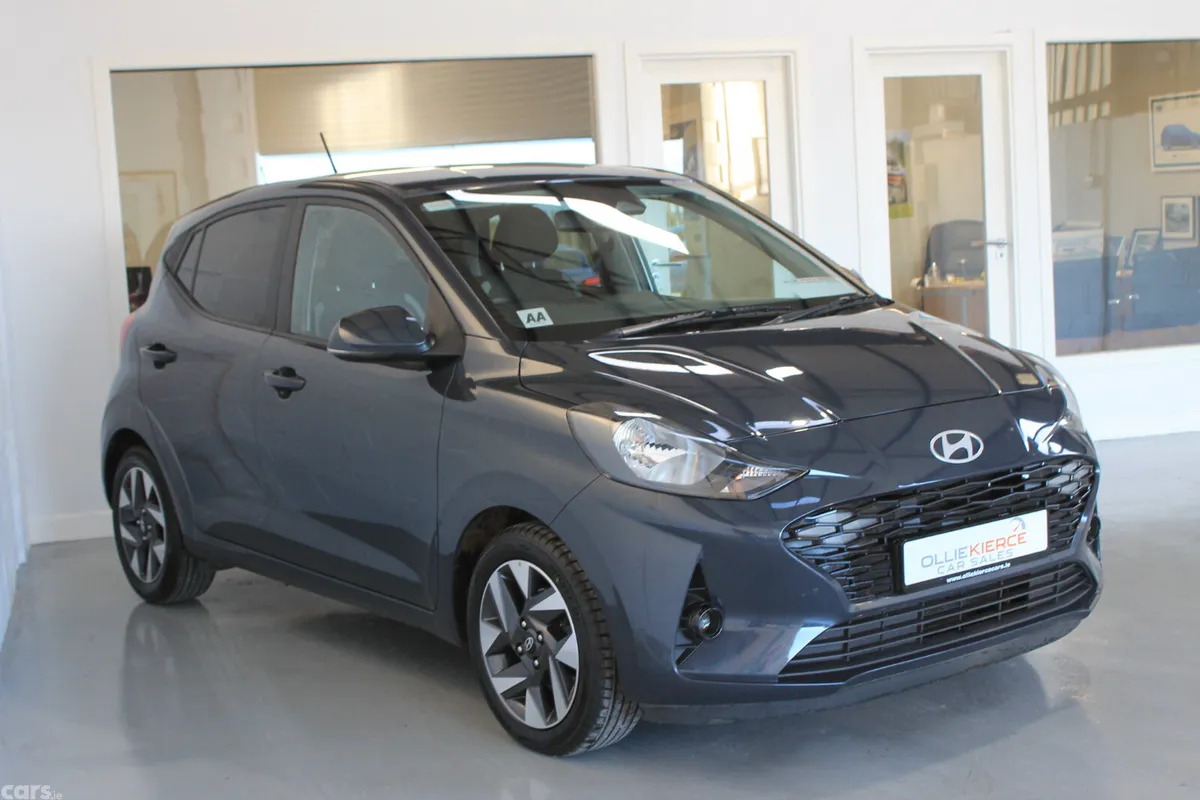 Hyundai i10 Hatchback, Petrol, 2024, Grey