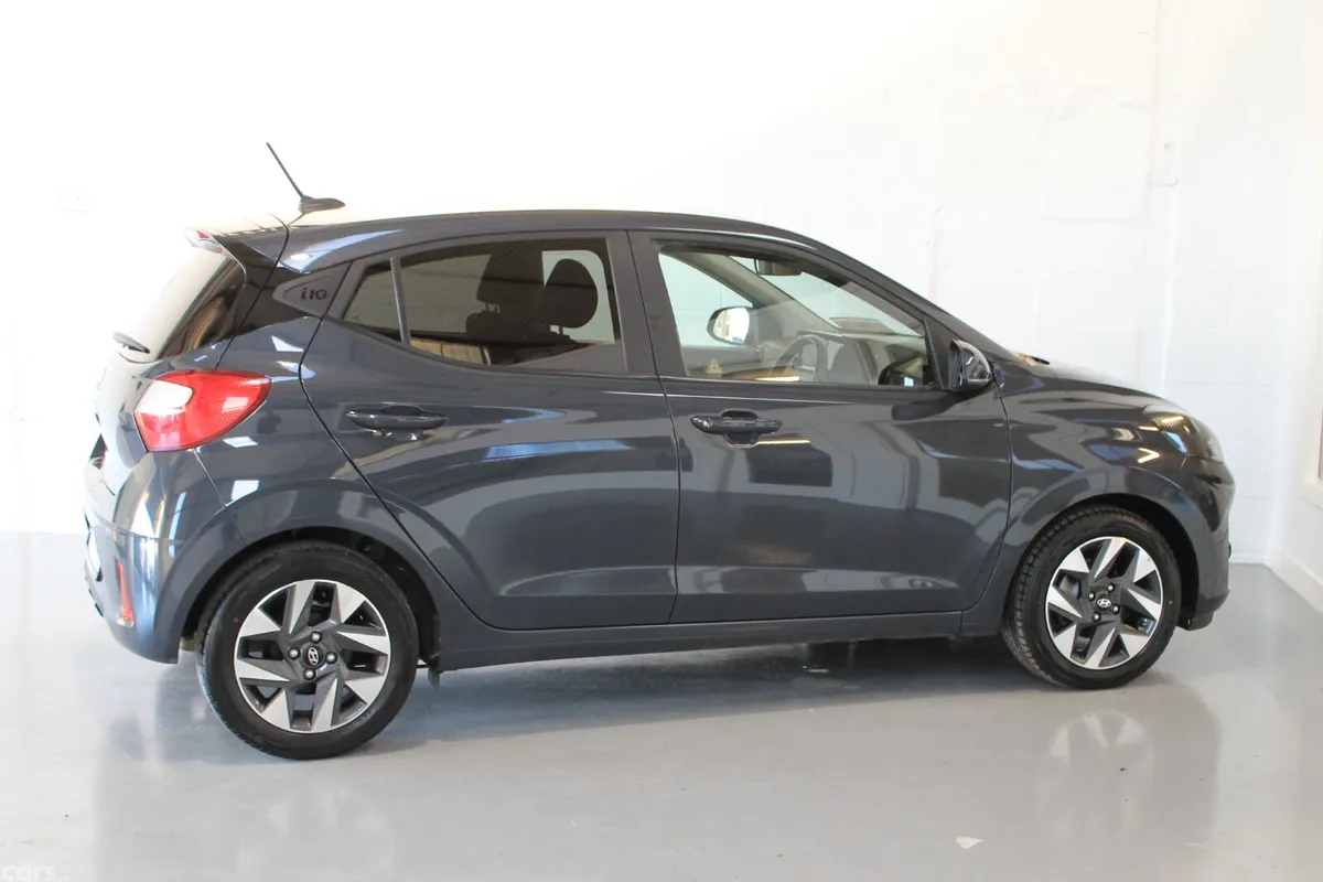 Hyundai i10 Hatchback, Petrol, 2024, Grey