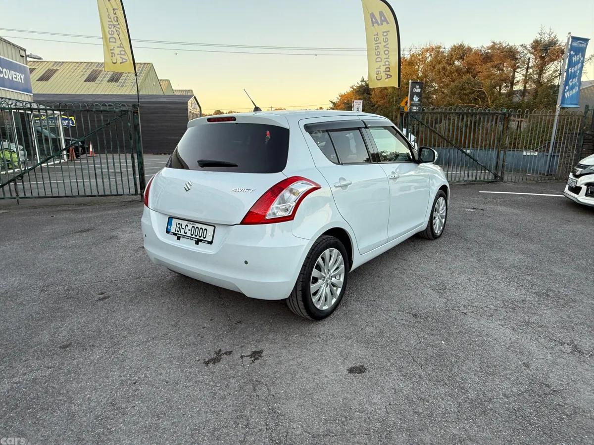 Suzuki Swift Hatchback, Petrol, 2013, White