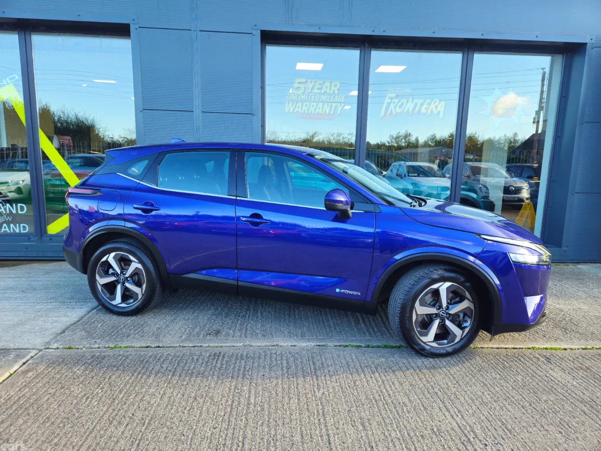 Nissan Qashqai MPV, Petrol, 2024, Blue