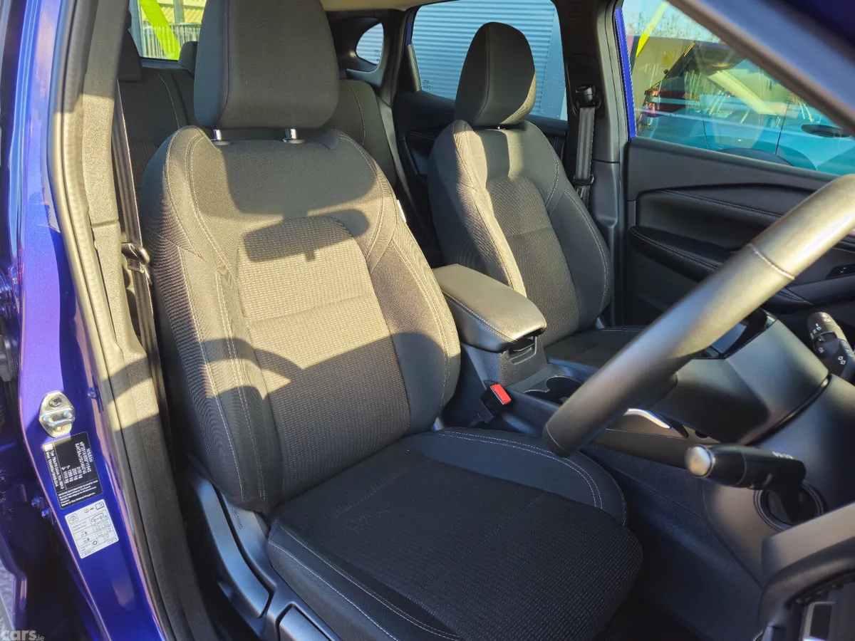 Nissan Qashqai MPV, Petrol, 2024, Blue