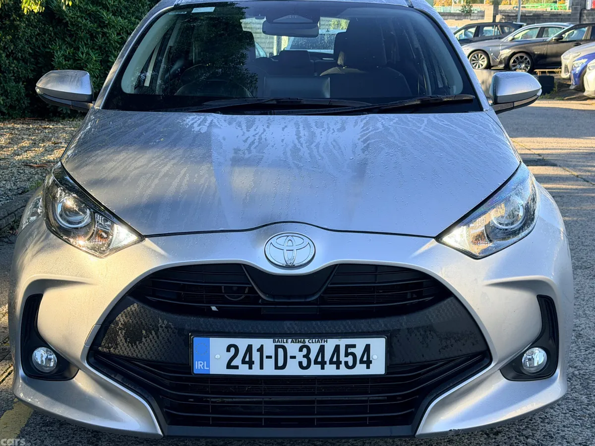 Toyota Yaris Hatchback, Petrol Hybrid, 2024, Grey