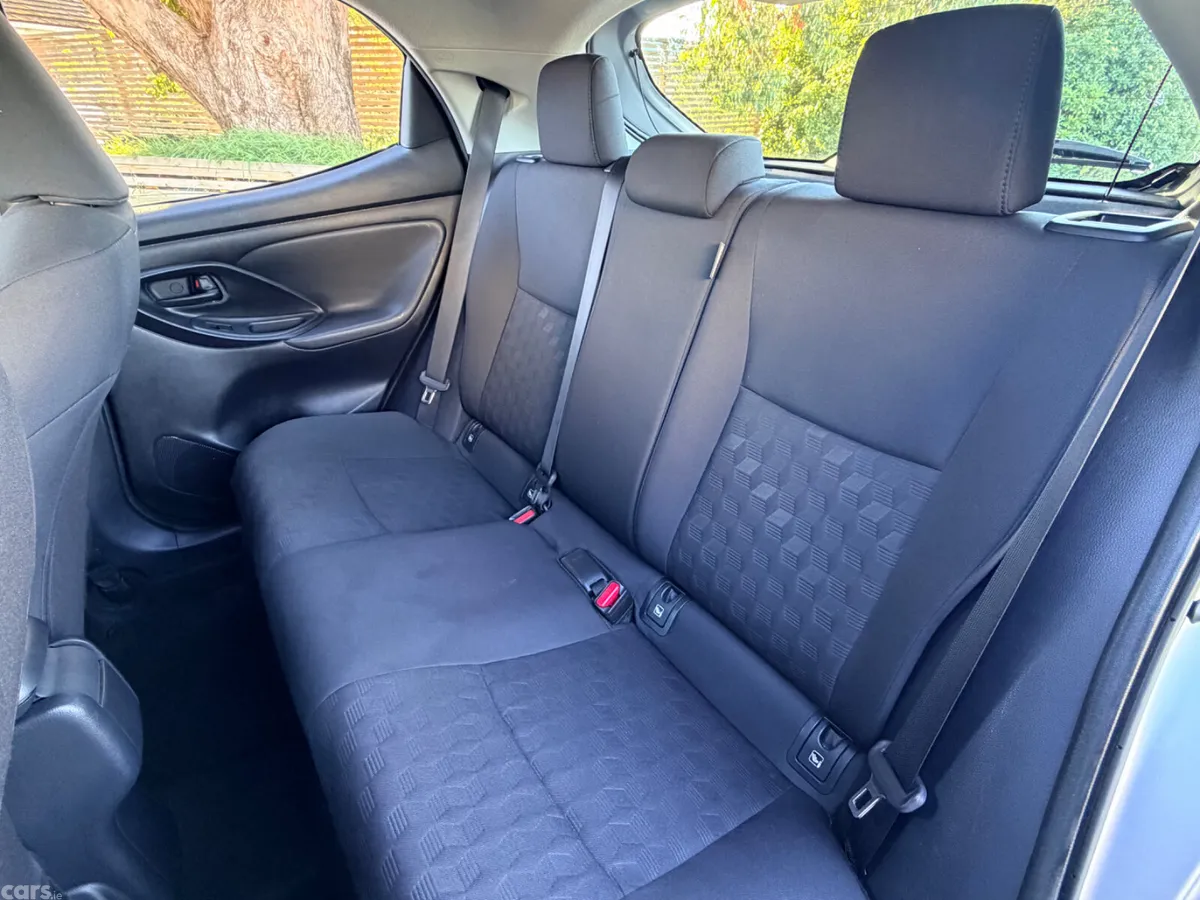 Toyota Yaris Hatchback, Petrol Hybrid, 2024, Grey
