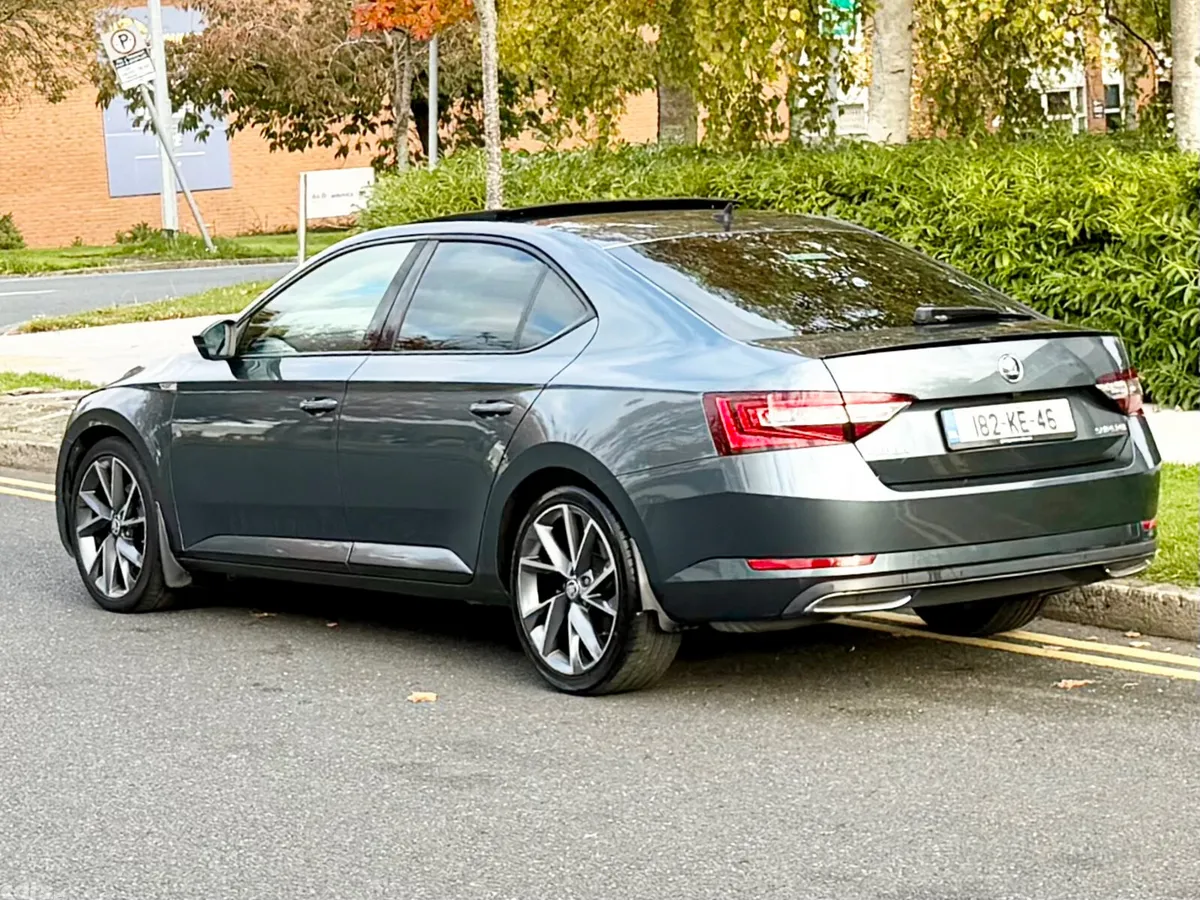 Skoda Superb Saloon, Petrol, 2018, Grey