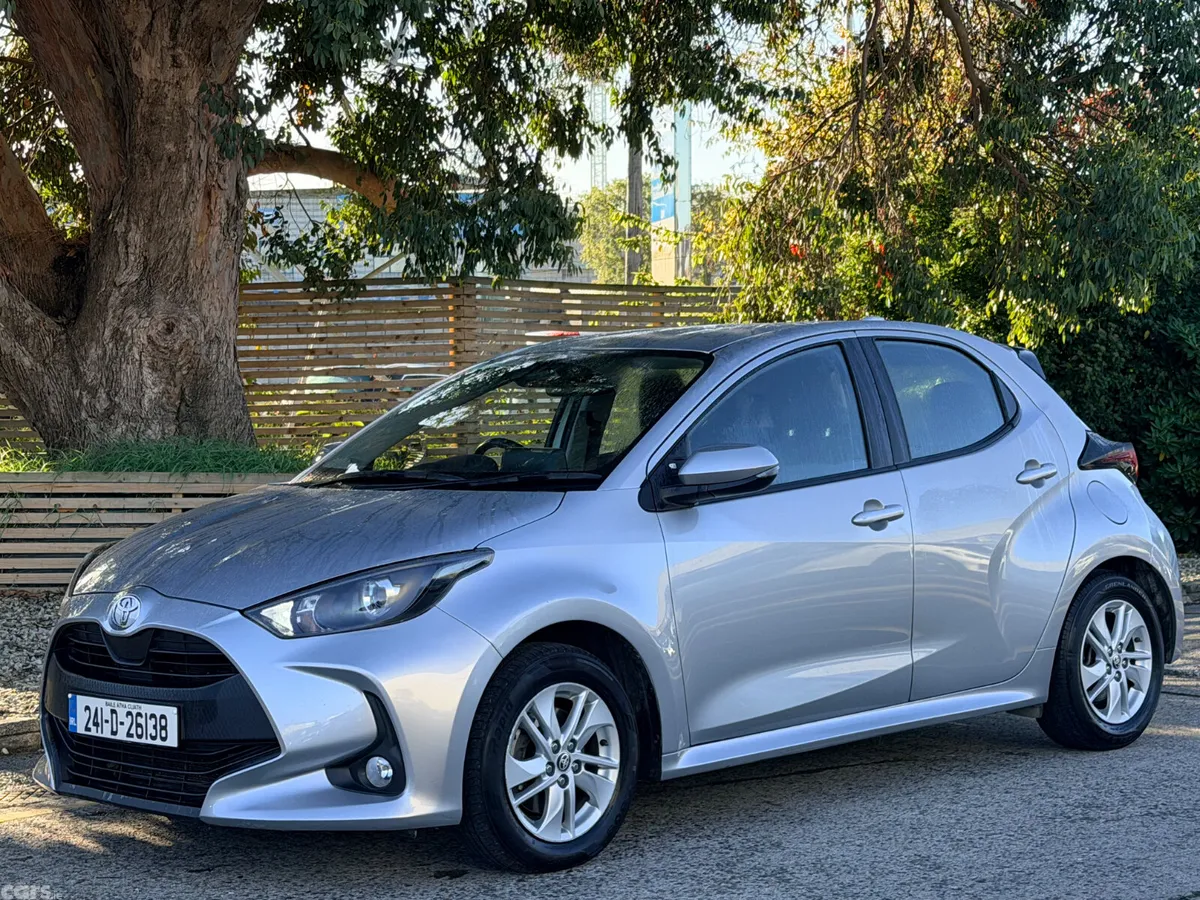Toyota Yaris Hatchback, Petrol Hybrid, 2024, Grey