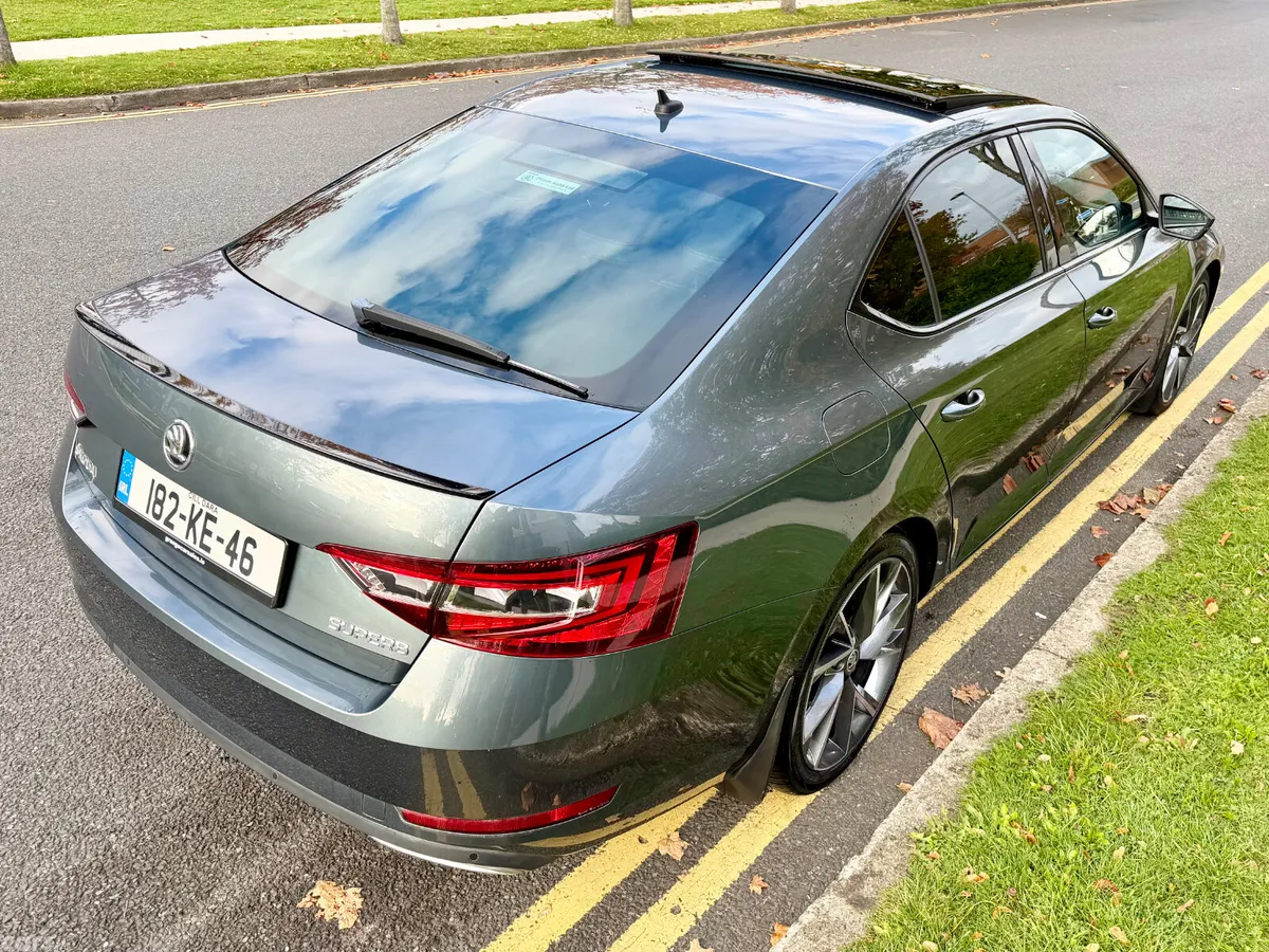 Skoda Superb Saloon, Petrol, 2018, Grey