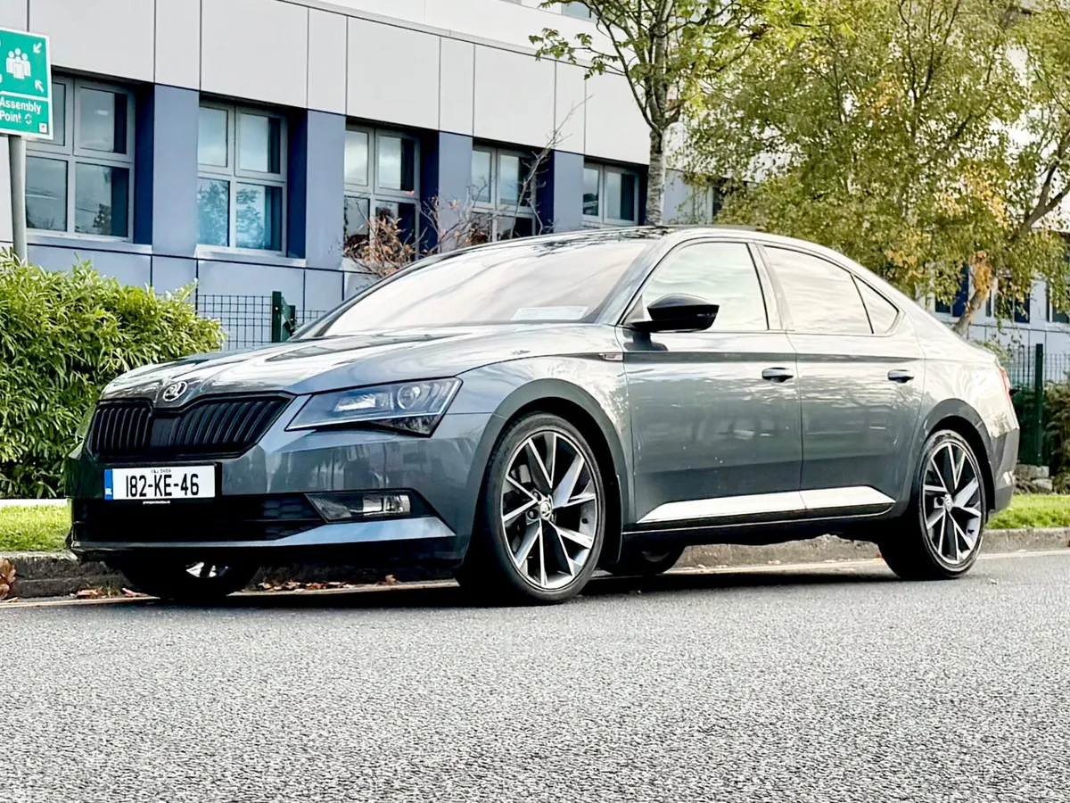 Skoda Superb Saloon, Petrol, 2018, Grey
