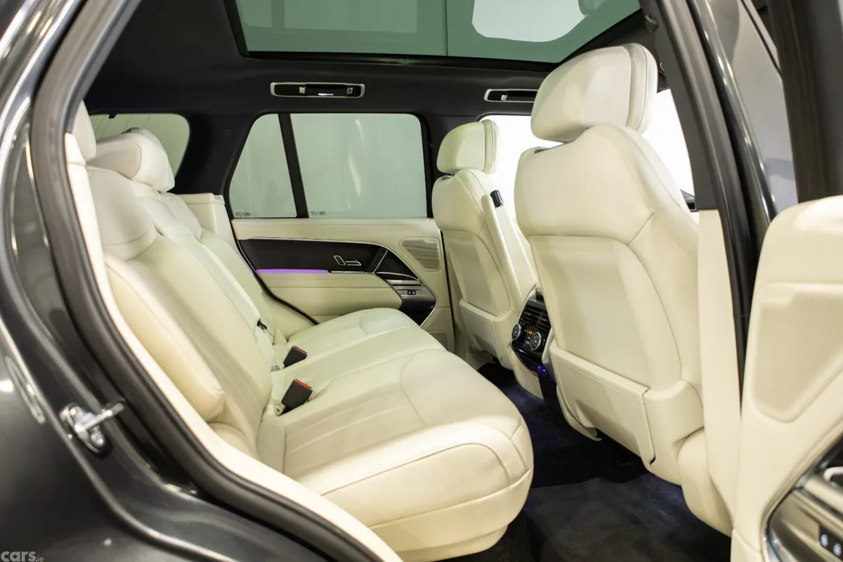 Land Rover Range Rover SUV, Petrol Plug-in Hybrid, 2024, Grey