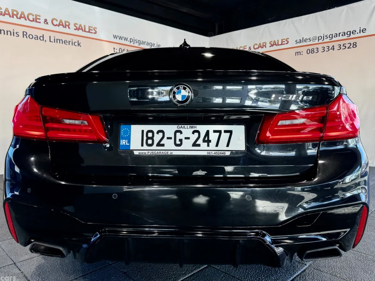 BMW 5-Series Saloon, Petrol Plug-in Hybrid, 2018, Black