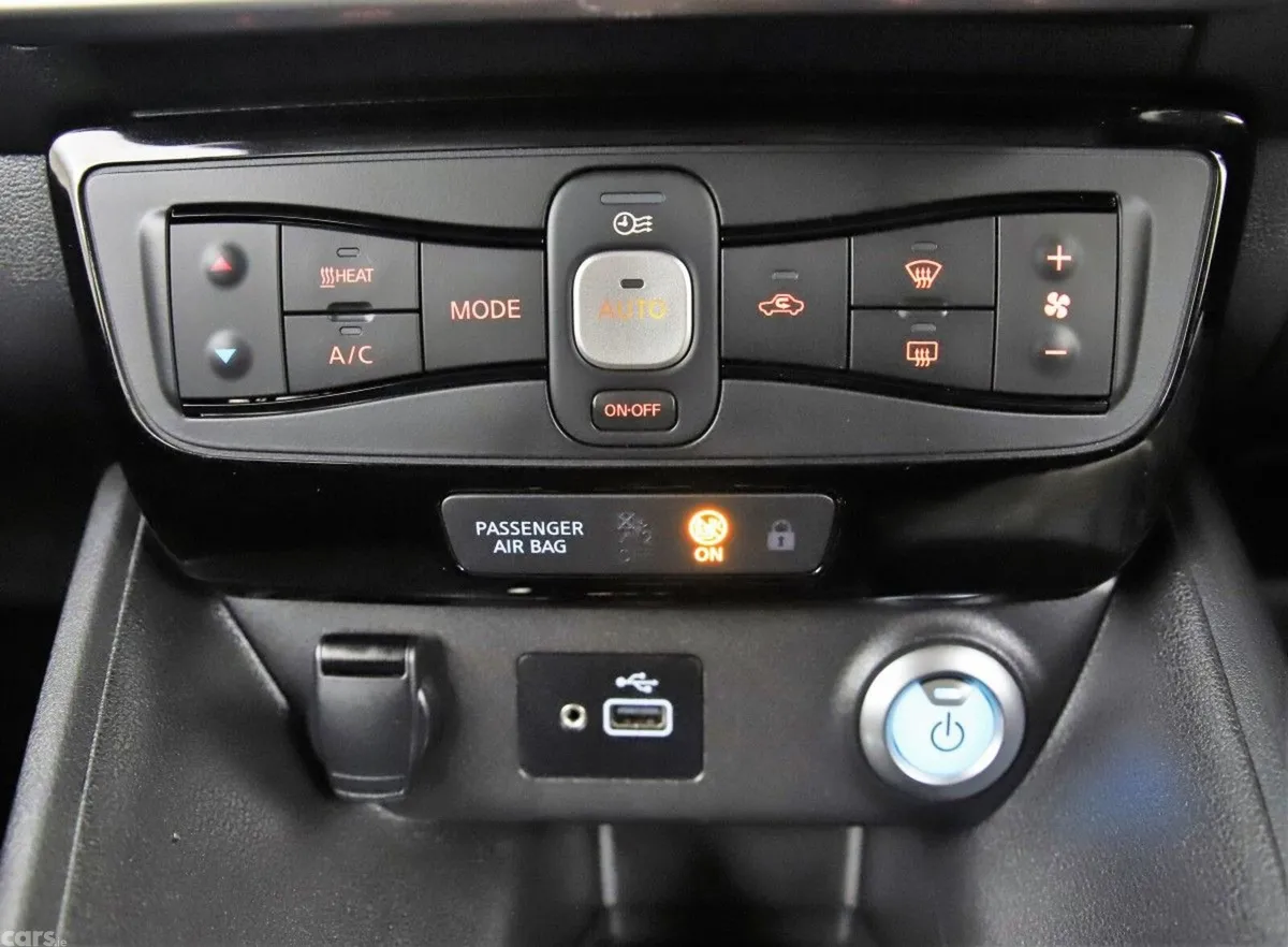Nissan Leaf Hatchback, Electric, 2020, Blue