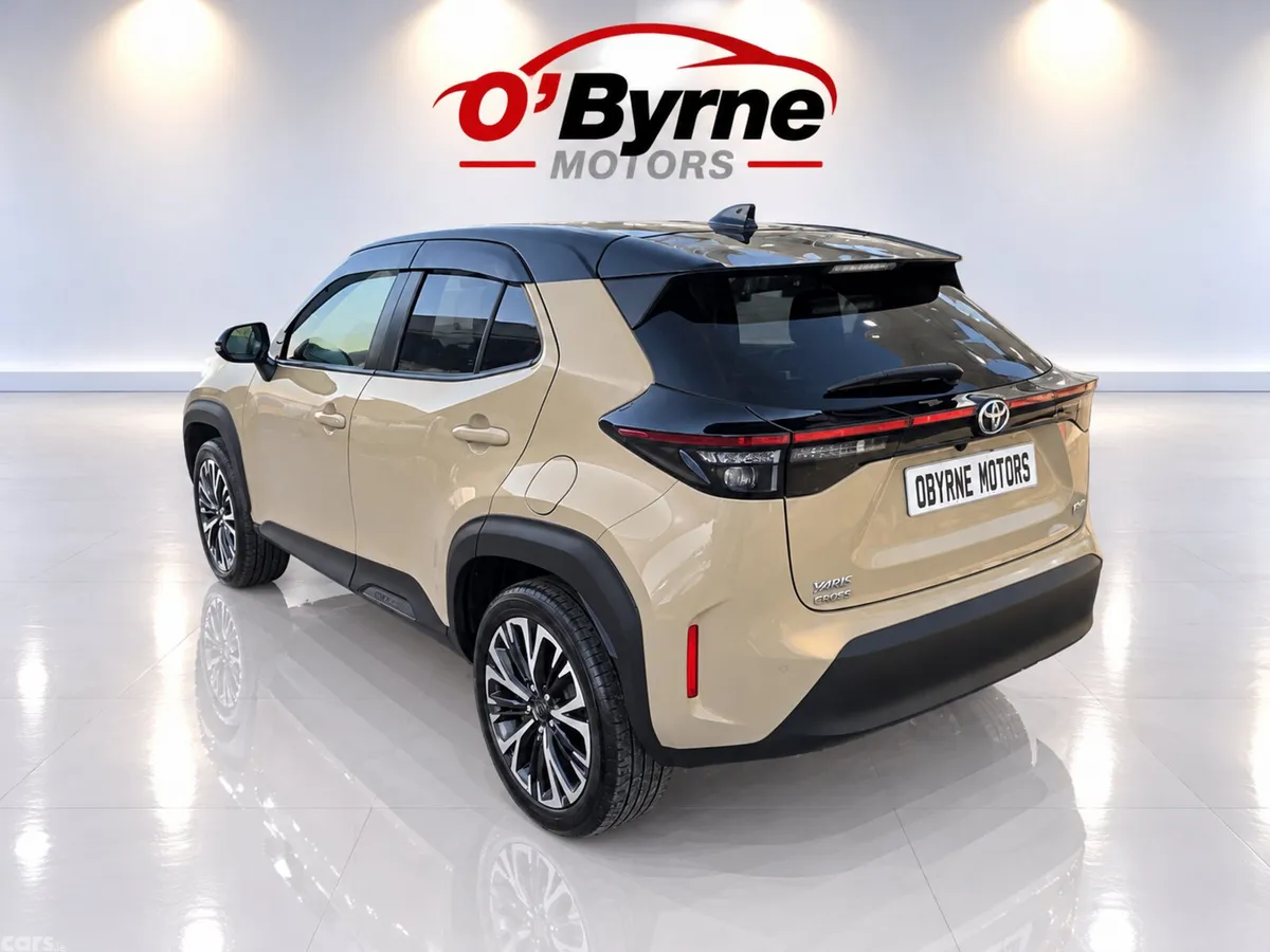 Toyota Yaris Cross Hatchback, Petrol Hybrid, 2021, Beige