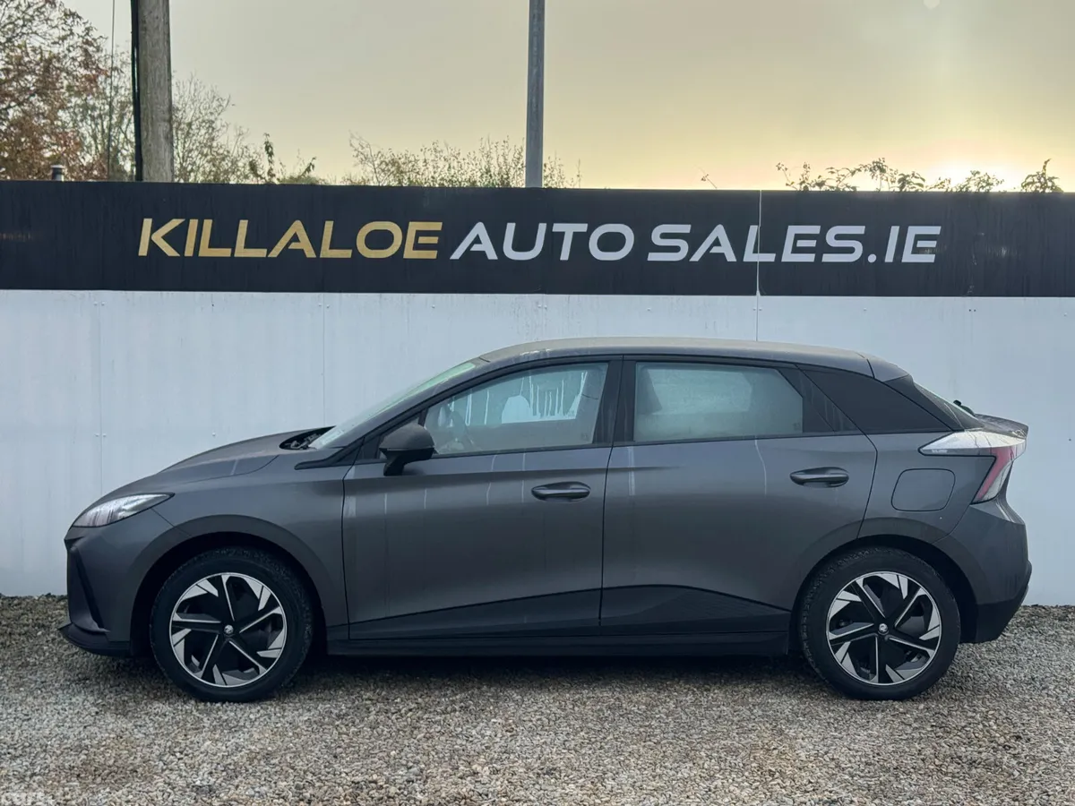 MG MG4 Hatchback, Electric, 2024, Grey