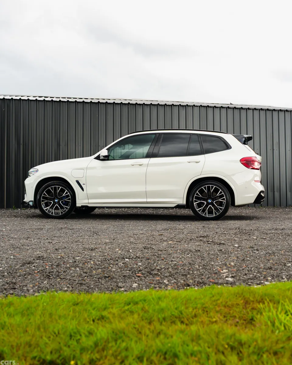 BMW X3 SUV, Petrol Hybrid, 2021, White