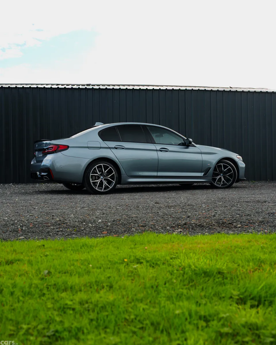 BMW 5-Series Saloon, Diesel, 2021, Blue