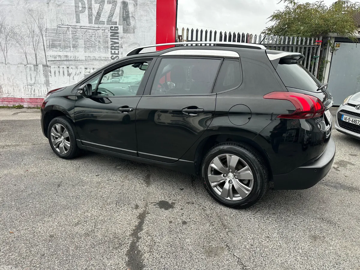 Peugeot 2008 Hatchback, Petrol, 2018, Black