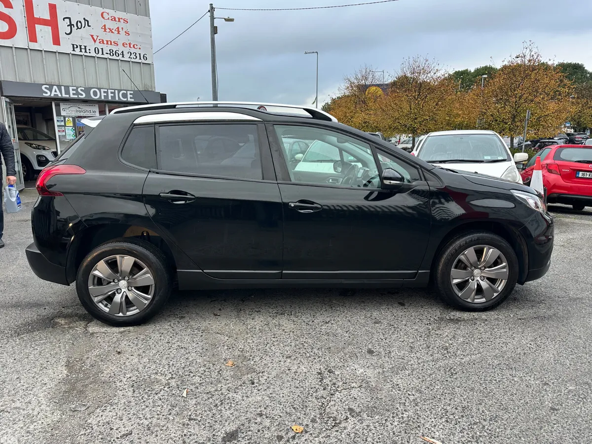 Peugeot 2008 Hatchback, Petrol, 2018, Black
