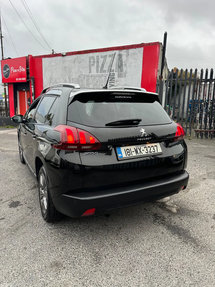 Peugeot 2008 Hatchback, Petrol, 2018, Black
