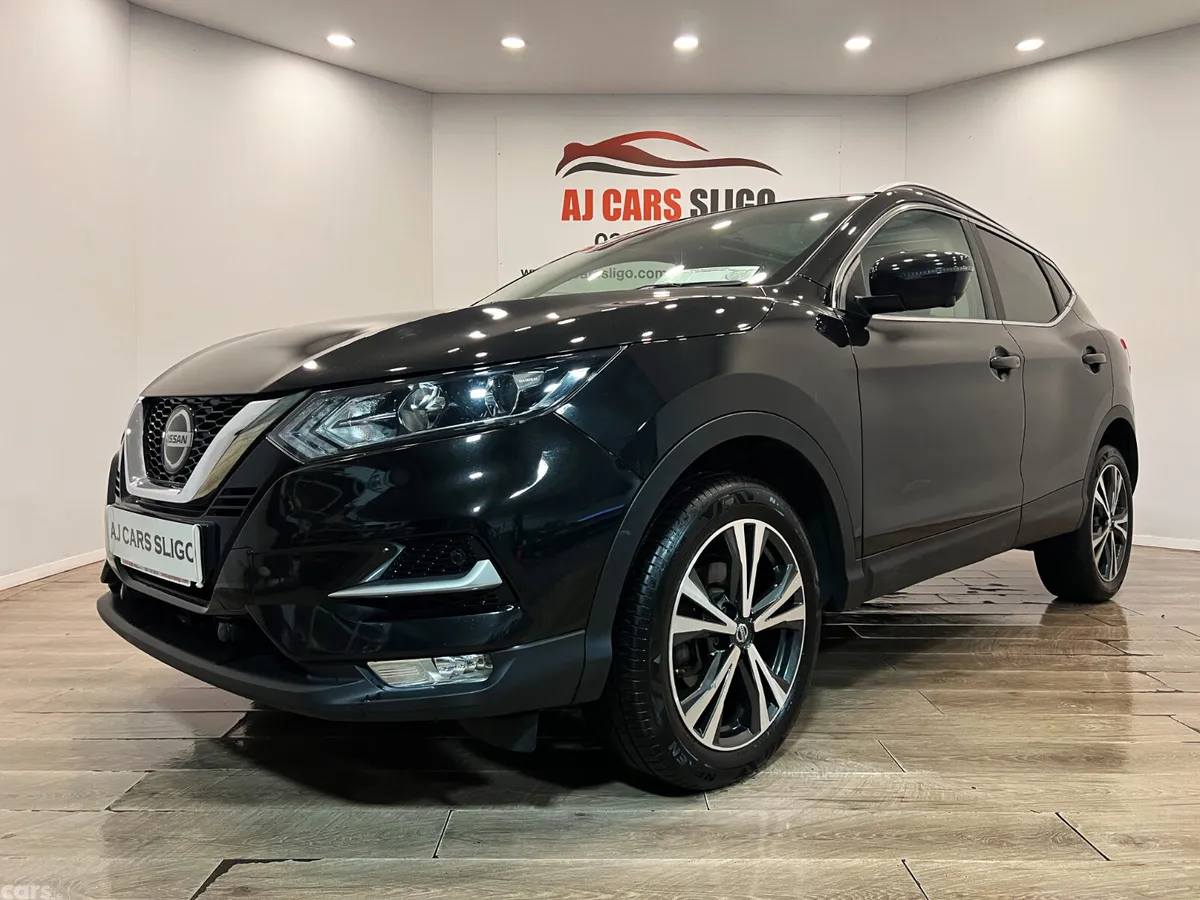 Nissan Qashqai Hatchback, Diesel, 2018, Black
