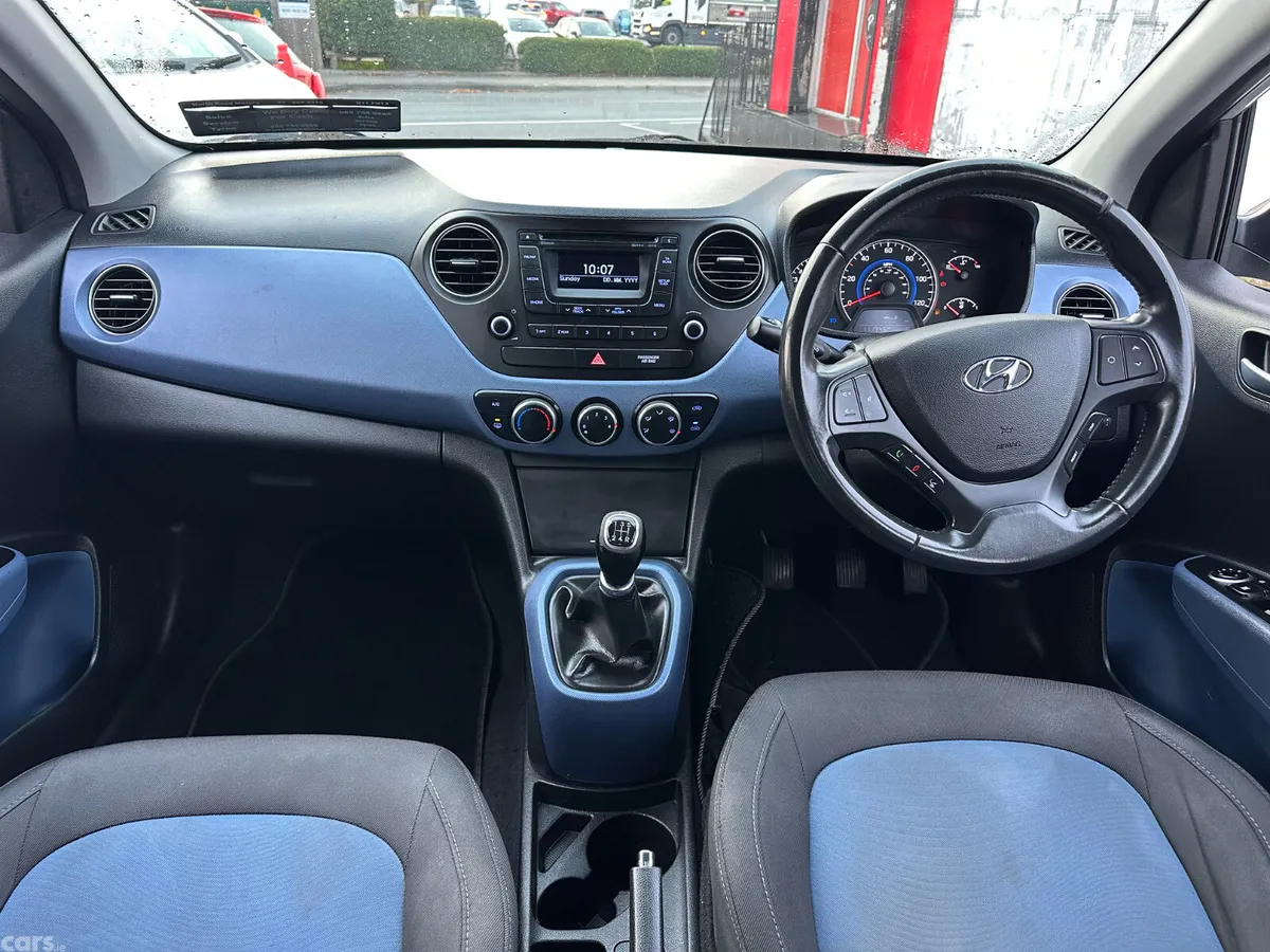 Hyundai i10 Hatchback, Petrol, 2014, Silver