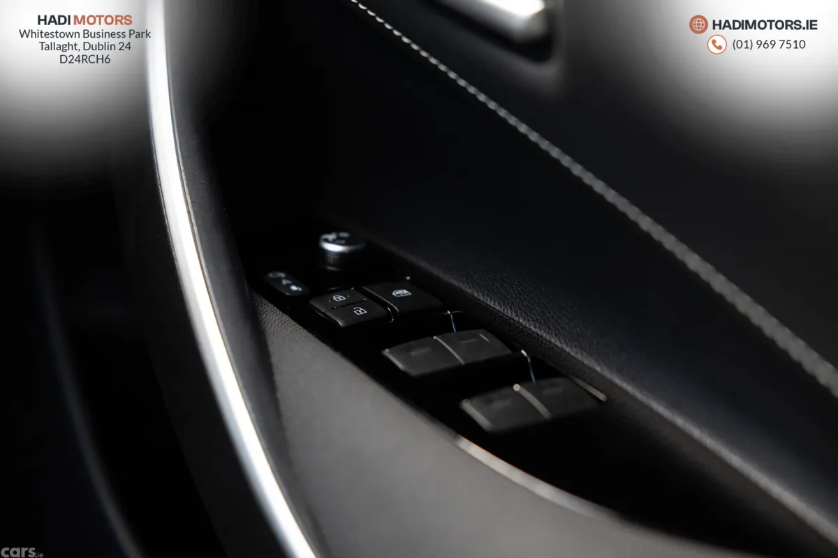 Toyota Corolla Saloon, Petrol Hybrid, 2023, Black