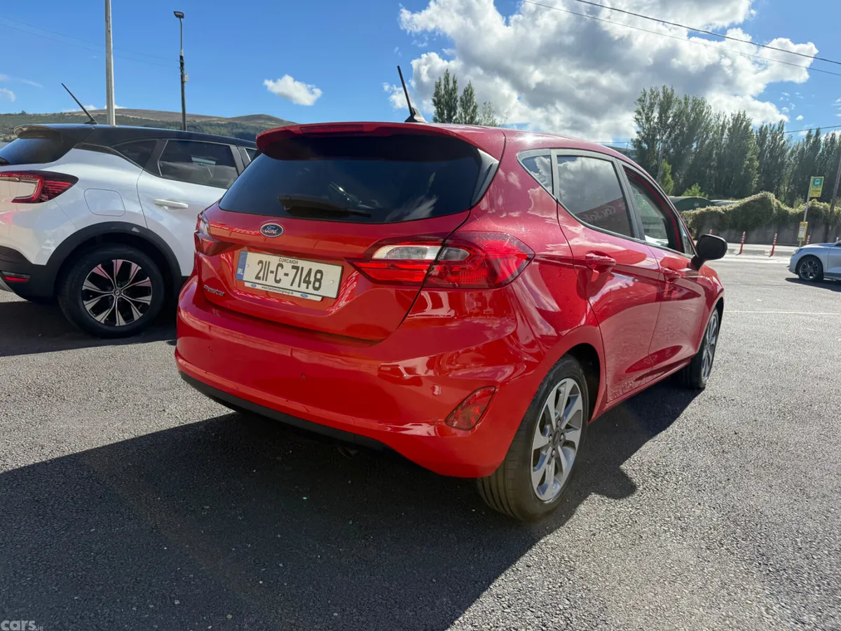 Ford Fiesta Hatchback, Petrol, 2021, Red