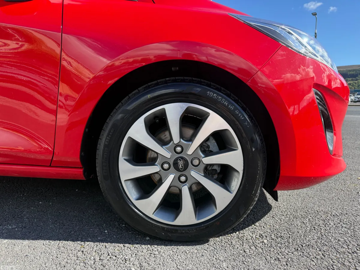 Ford Fiesta Hatchback, Petrol, 2021, Red