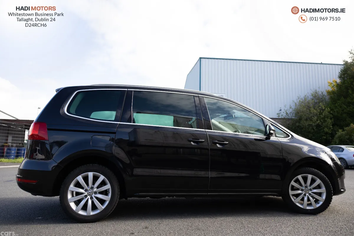 Volkswagen Sharan MPV, Petrol, 2011, Black