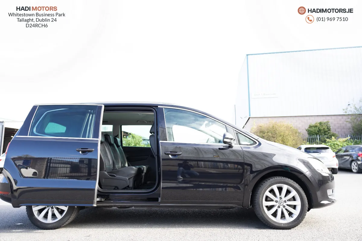Volkswagen Sharan MPV, Petrol, 2011, Black
