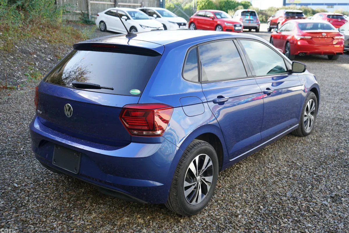 Volkswagen Polo Hatchback, Petrol, 2018, Blue