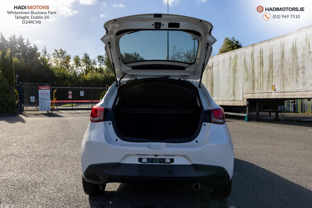 Mazda Demio Hatchback, Diesel, 2015, White