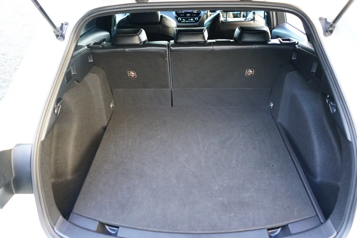 Toyota Corolla Estate, Petrol Hybrid, 2020, White