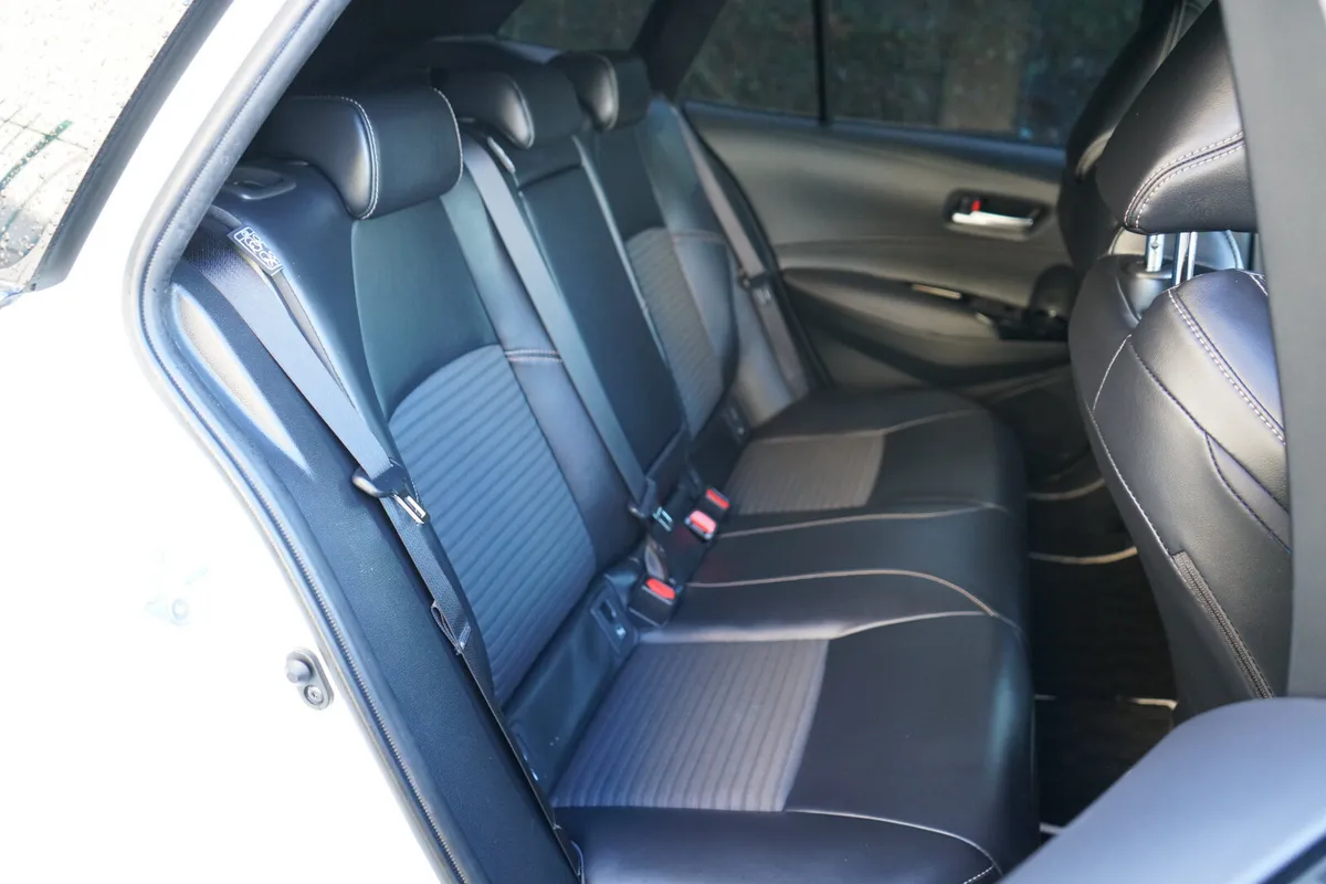 Toyota Corolla Estate, Petrol Hybrid, 2020, White