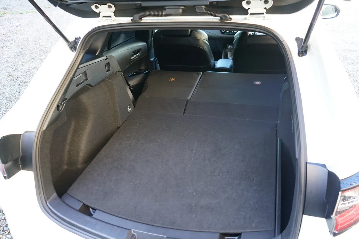 Toyota Corolla Estate, Petrol Hybrid, 2020, White