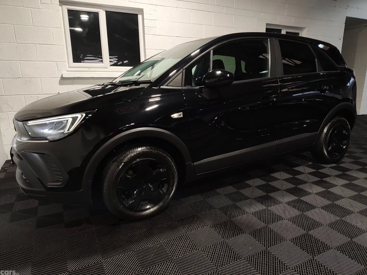 Opel Crossland X SUV, Diesel, 2022, Black