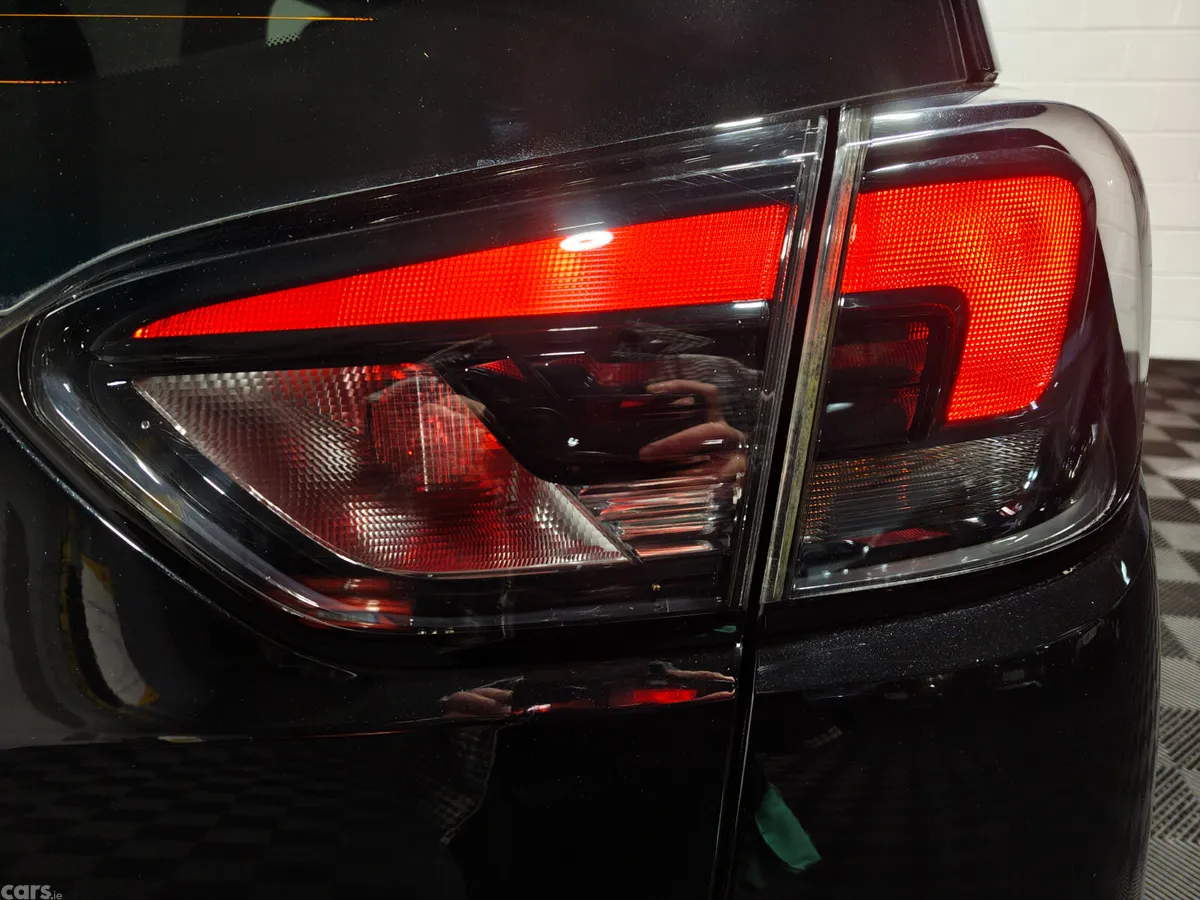 Opel Crossland X SUV, Diesel, 2022, Black