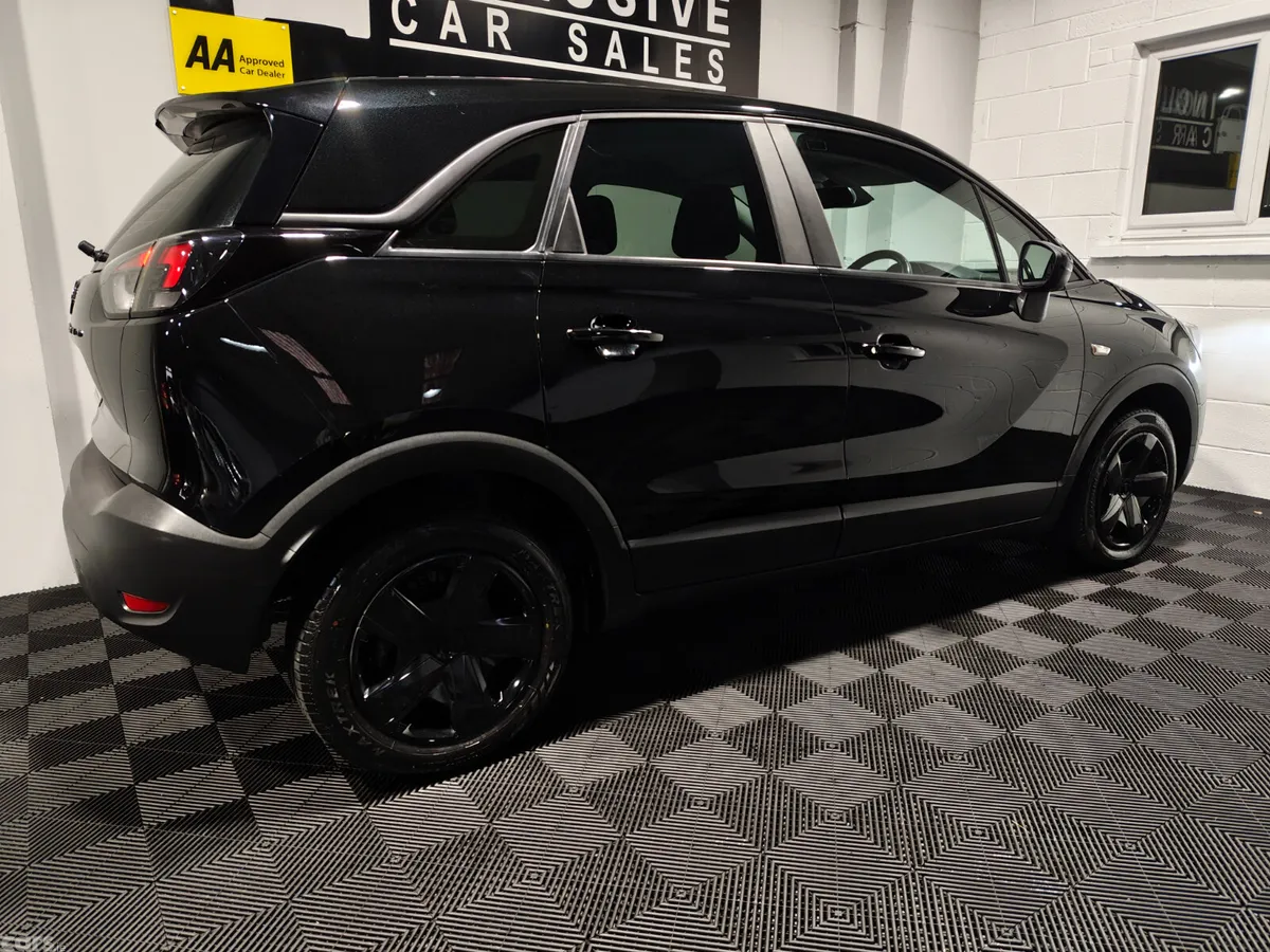 Opel Crossland X SUV, Diesel, 2022, Black