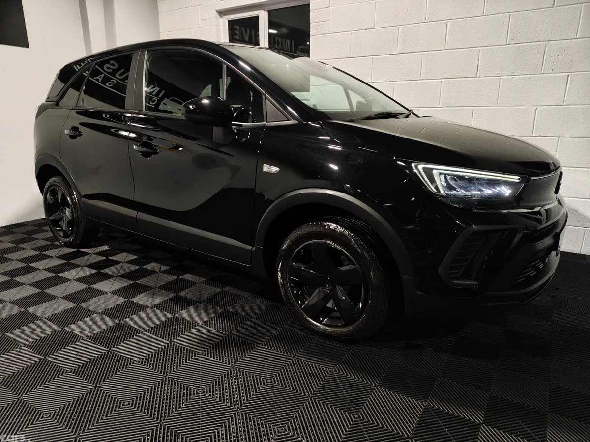 Opel Crossland X SUV, Diesel, 2022, Black