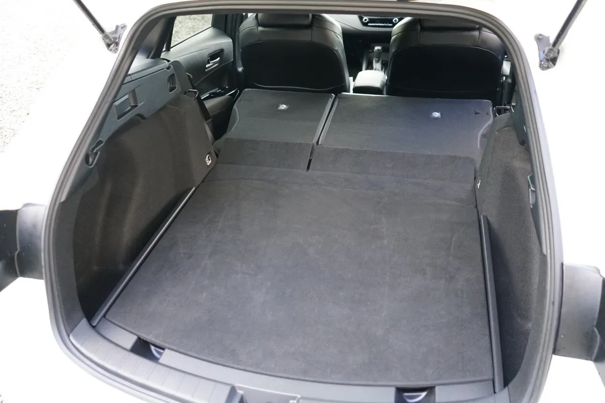 Toyota Corolla Estate, Petrol Hybrid, 2020, White