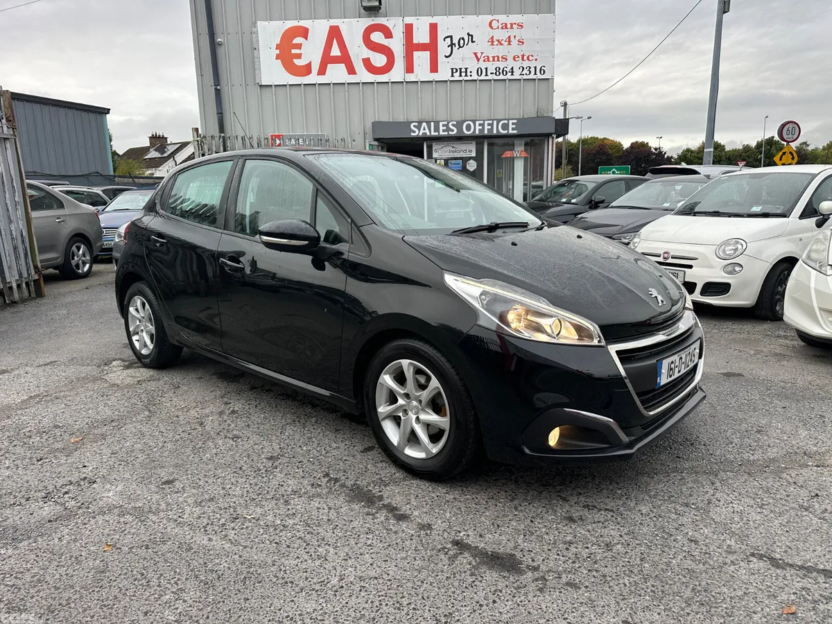 Peugeot 208 Hatchback, Petrol, 2016, Black