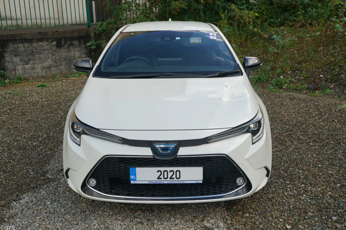 Toyota Corolla Estate, Petrol Hybrid, 2020, White