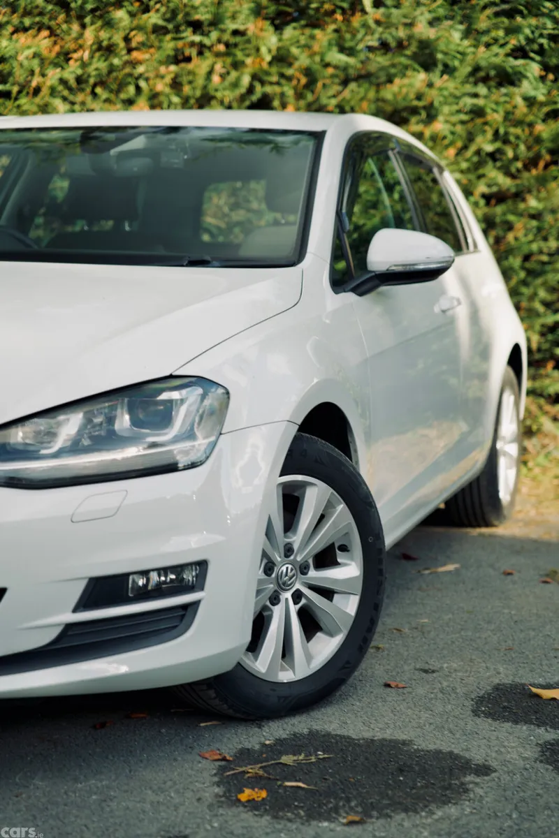 Volkswagen Golf Hatchback, Petrol, 2016, White