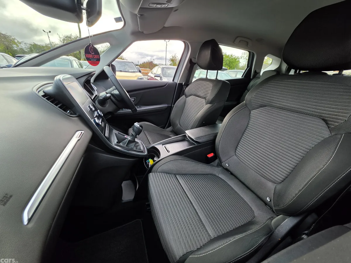 Renault Scenic MPV, Diesel, 2019, Grey