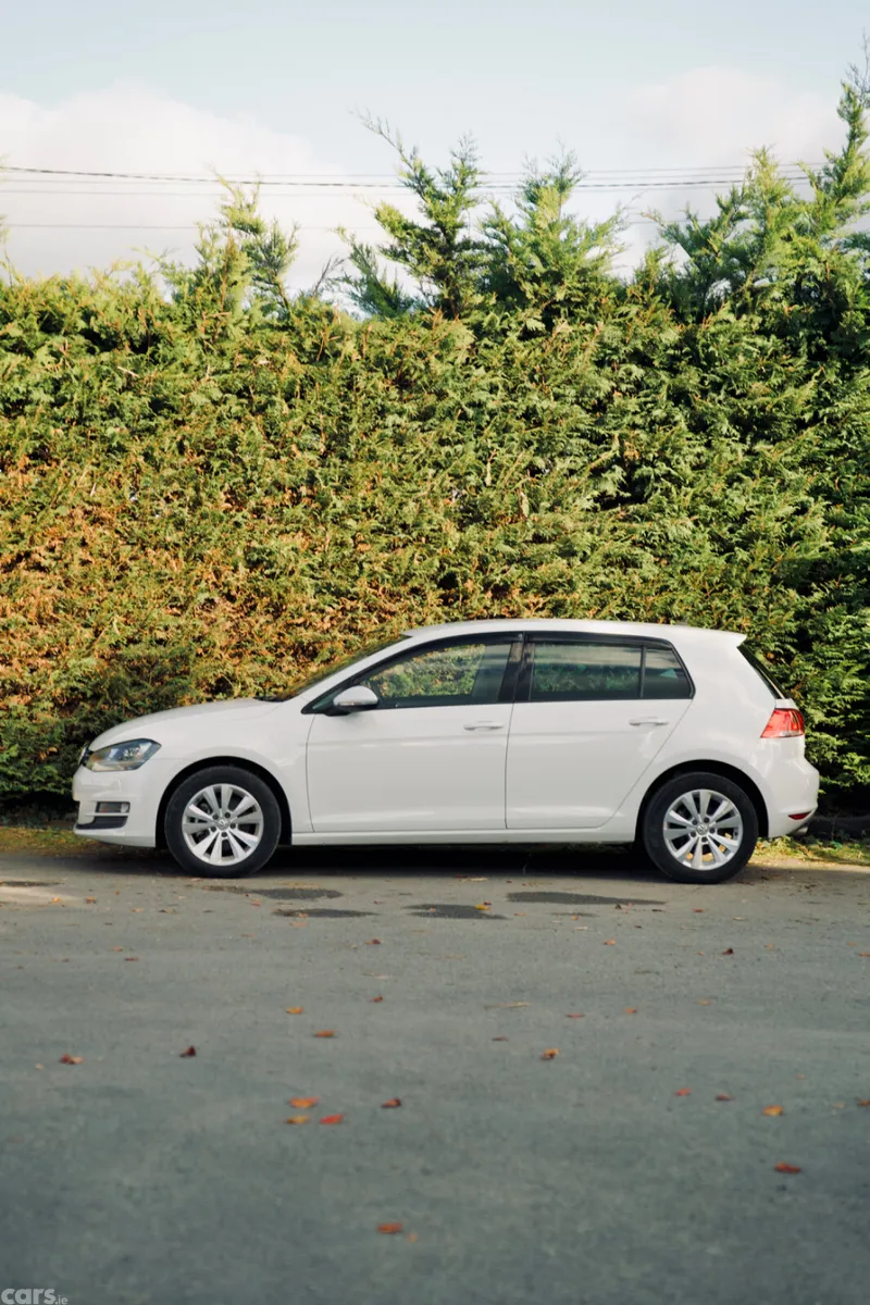 Volkswagen Golf Hatchback, Petrol, 2016, White