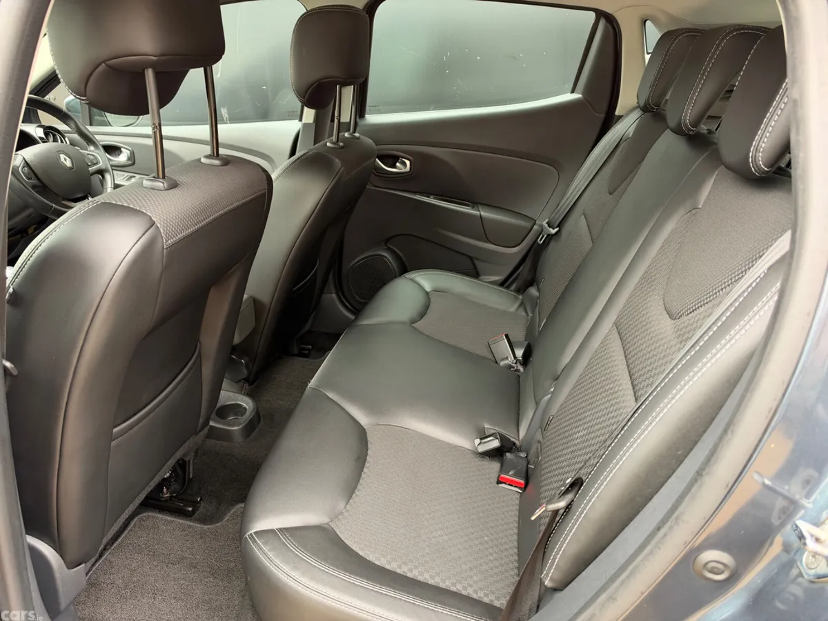 Renault Clio Hatchback, Petrol, 2018, Grey