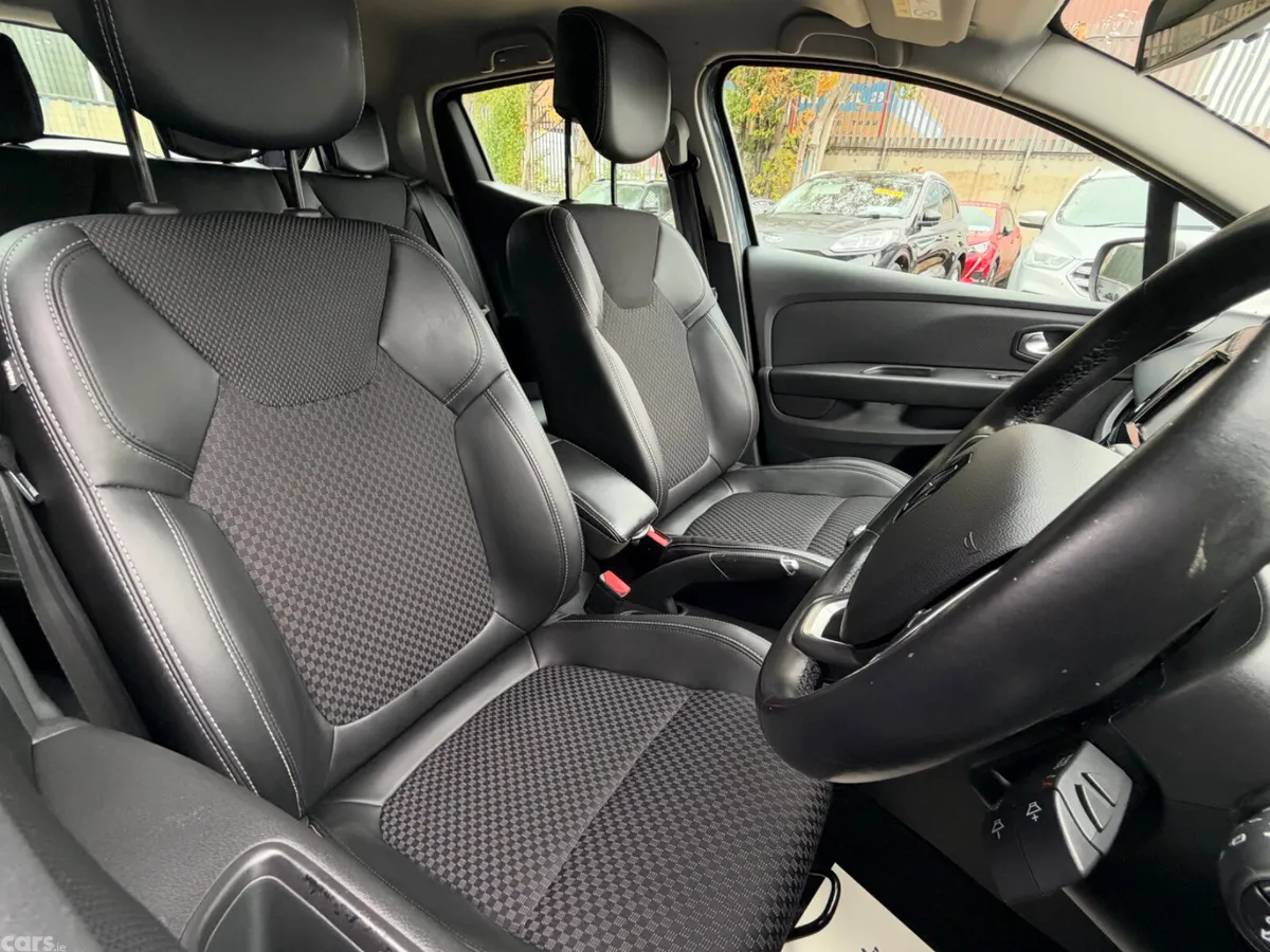 Renault Clio Hatchback, Petrol, 2018, Grey